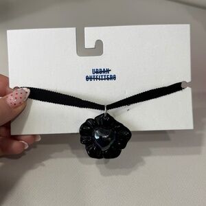 UO Onyx Heart Flower Ribbon Choker Necklace